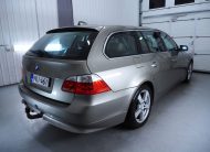 BMW 530 xi Touring A 258hv *Huippusiisti *Suomi-auto